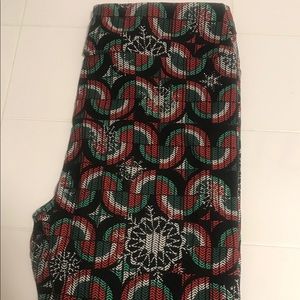 LulaRoe Christmas leggings